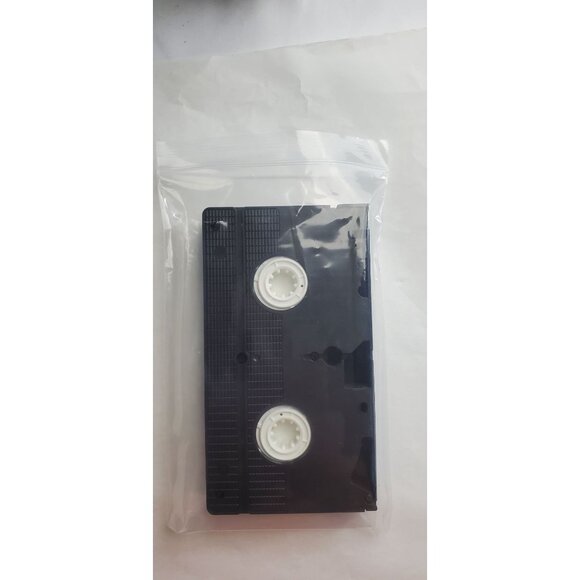 A Bug's Life VHS Tape - Disney & Pixar Wide Screen - Picture 2 of 2